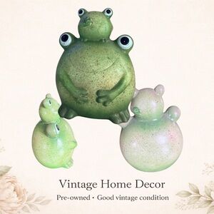Whimsical Ceramic Green Frog – Frog and Baby Figurine, Retro Cottagecore